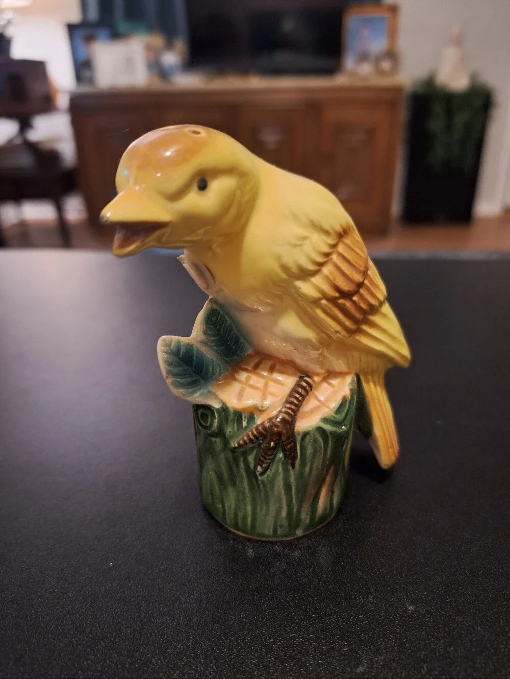 Single Yellow Ceramic Bird Figurine Salt & Pepper Shaker - Decorative Bird